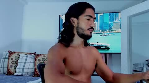 Snapshot of david_johnson372 chatting on 02-14-26, 12:02 Hey im David that loves to explore and speak their fantasies. Very open talktative and nice. Feel free to chat with me online show from 02-14-26, 12:02