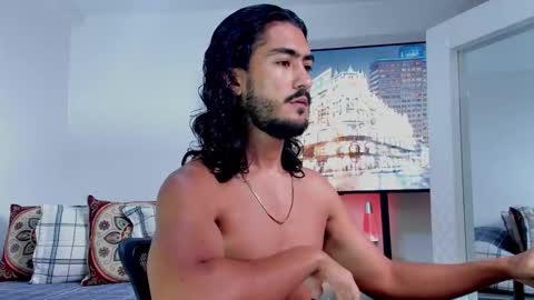Snapshot of david_johnson372 chatting on 02-19-26, 12:01 Hey im David that loves to explore and speak their fantasies. Very open talktative and nice. Feel free to chat with me online show from 02-19-26, 12:01
