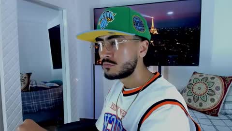 Snapshot of david_johnson372 chatting on 03-12-26, 02:50 Hey im David that loves to explore and speak their fantasies. Very open talktative and nice. Feel free to chat with me online show from 03-12-26, 02:50