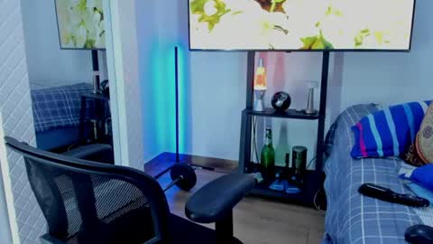 Hey im David that loves to explore and speak their fantasies. Very open talktative and nice. Feel free to chat with me online show from 06-13-26, 10:57