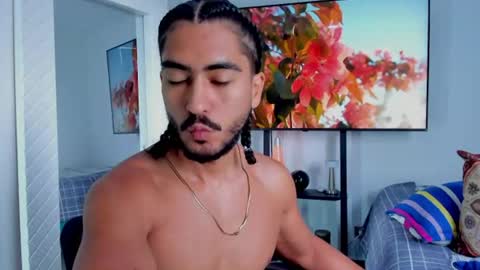 Hey im David that loves to explore and speak their fantasies. Very open talktative and nice. Feel free to chat with me online show from 06-14-26, 11:56