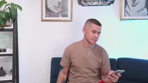 Snapshot of david_stark_1 chatting on 02-02-25, 03:43 -- David Stark -- online show from 02-02-25, 03:43