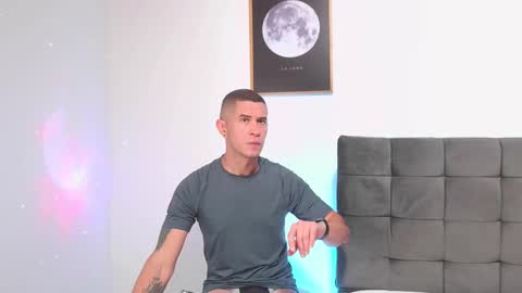 Snapshot of david_stark_1 chatting on 02-02-25, 01:41 -- David Stark -- online show from 02-02-25, 01:41