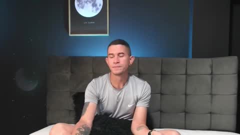 Snapshot of david_stark_1 chatting on 02-04-25, 06:17 -- David Stark -- online show from 02-04-25, 06:17