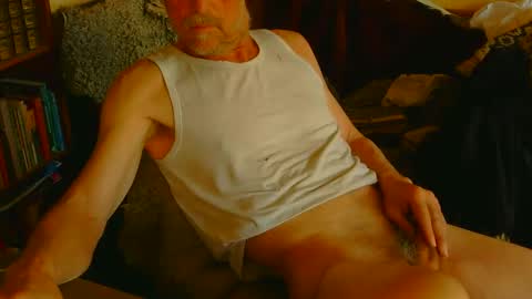 Snapshot of davidbo_no1 chatting on 05-07-26, 05:57 David online show from 05-07-26, 05:57