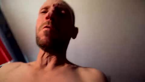 Snapshot of davidcav240 chatting on 10-01-25, 06:03 davidcav240 online show from 10-01-25, 06:03