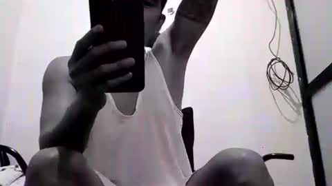 Snapshot of davidrocero chatting on 12-16-24, 03:43 davidrocero online show from 12-16-24, 03:43