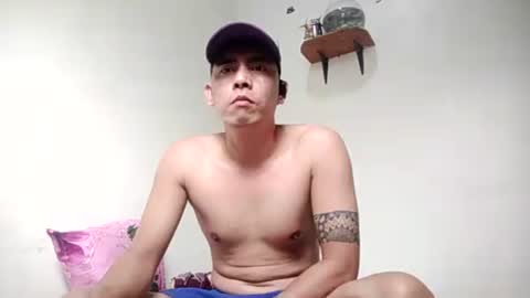 Snapshot of davidrocero chatting on 02-18-25, 07:54 davidrocero online show from 02-18-25, 07:54