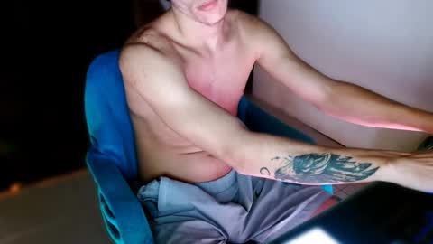 davidsalazar33 online show from 11-01-25, 05:42