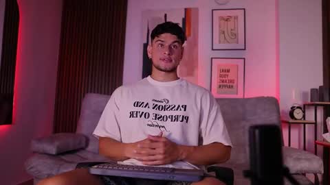 Snapshot of davies_brown chatting on 03-11-25, 09:04 Davies brown schedule 12pm to 5pm col time online show from 03-11-25, 09:04