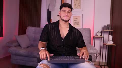 Snapshot of davies_brown chatting on 09-20-25, 09:49 Davies brown schedule 12pm to 5pm col time online show from 09-20-25, 09:49