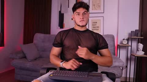 Snapshot of davies_brown chatting on 09-26-25, 08:46 Davies brown schedule 12pm to 5pm col time online show from 09-26-25, 08:46