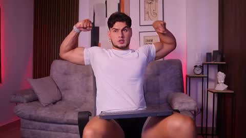 Snapshot of davies_brown chatting on 09-29-25, 08:13 Davies brown schedule 12pm to 5pm col time online show from 09-29-25, 08:13