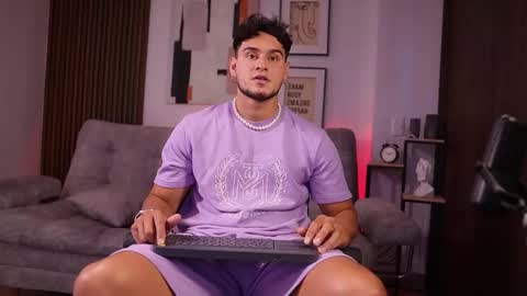 Snapshot of davies_brown chatting on 11-05-25, 09:04 Davies brown schedule 12pm to 5pm col time online show from 11-05-25, 09:04