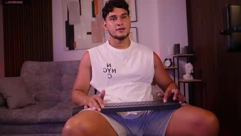 Snapshot of davies_brown chatting on 01-09-26, 10:00 Davies brown schedule 12pm to 5pm col time online show from 01-09-26, 10:00