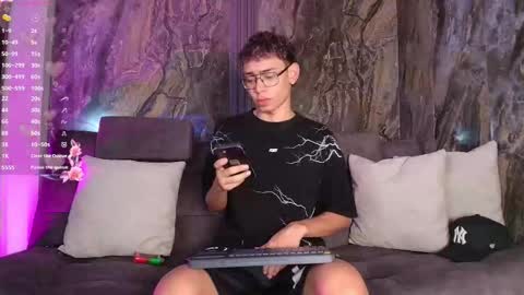 Snapshot of daviid_laid_ chatting on 02-17-26, 07:31 David online show from 02-17-26, 07:31