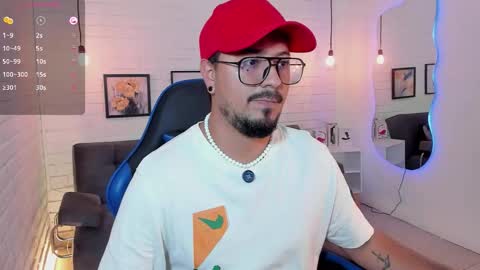 Snapshot of daviidevans chatting on 09-13-25, 12:05 David Evans online show from 09-13-25, 12:05