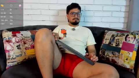 Snapshot of daviidevans chatting on 11-26-25, 09:49 David Evans online show from 11-26-25, 09:49