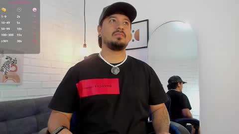 Snapshot of daviidevans chatting on 12-22-25, 01:02 David Evans online show from 12-22-25, 01:02