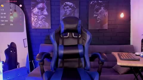 Snapshot of daviidevans chatting on 02-11-26, 10:26 David Evans online show from 02-11-26, 10:26