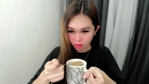 Snapshot of davinascott_03 chatting on 09-22-25, 10:34 Davina online show from 09-22-25, 10:34