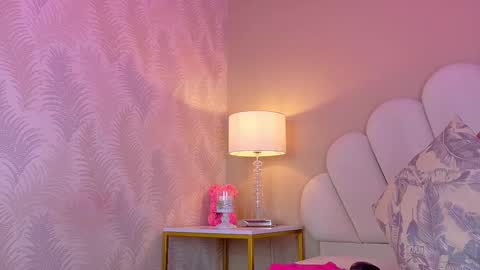 Valentina Gomez online show from 11-20-25, 11:32