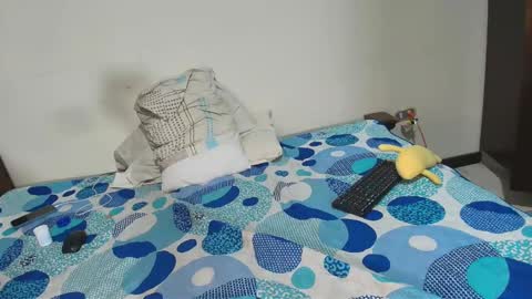 Snapshot of davinson_01 chatting on 11-02-25, 09:39 Davinson online show from 11-02-25, 09:39