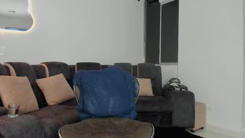 Snapshot of davis_alx chatting on 02-15-25, 12:59 davis  instagram davis alx1 online show from 02-15-25, 12:59