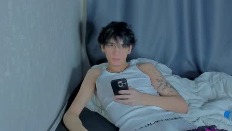 Snapshot of davisross chatting on 11-13-25, 10:52 davis online show from 11-13-25, 10:52