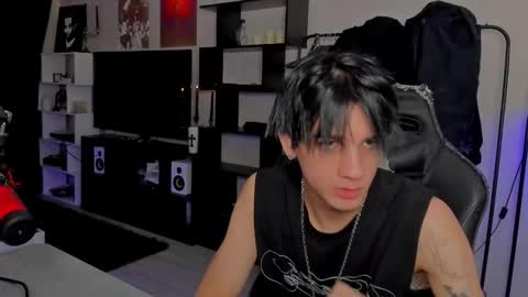 Snapshot of davisross chatting on 02-23-26, 01:19 davis online show from 02-23-26, 01:19