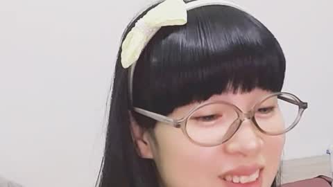 Snapshot of dawnlove22 chatting on 03-12-26, 05:46 Mita online show from 03-12-26, 05:46