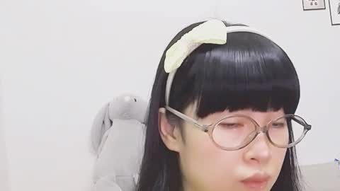 Snapshot of dawnlove22 chatting on 03-17-26, 04:17 Mita online show from 03-17-26, 04:17