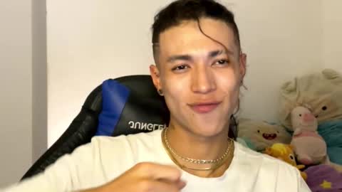 Snapshot of daxonreyy_ chatting on 03-10-26, 04:50 Daxon online show from 03-10-26, 04:50