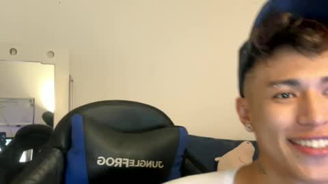Snapshot of daxonreyy_ chatting on 06-02-26, 05:09 Daxon online show from 06-02-26, 05:09