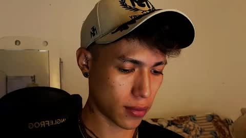 Snapshot of daxonreyy_ chatting on 06-07-26, 05:33 Daxon online show from 06-07-26, 05:33