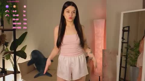 Snapshot of day_one_darling chatting on 11-05-25, 04:34 day_one_darling online show from 11-05-25, 04:34