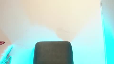 Snapshot of dayan_hanks chatting on 05-30-26, 08:39 dayan online show from 05-30-26, 08:39