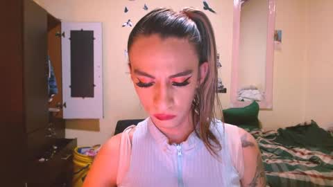 Snapshot of dayanna_01_ chatting on 05-16-26, 07:34 dayanna_01_ online show from 05-16-26, 07:34