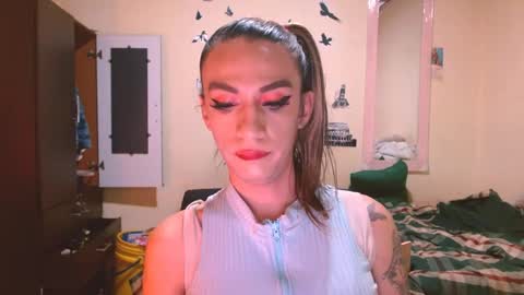 Snapshot of dayanna_01_ chatting on 05-16-26, 08:18 dayanna_01_ online show from 05-16-26, 08:18