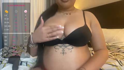 Snapshot of dayqueen1 chatting on 01-06-25, 11:31 dayqueen1 online show from 01-06-25, 11:31