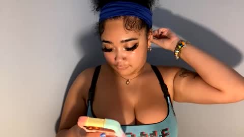 dayqueen1 online show from 04-25-26, 05:32