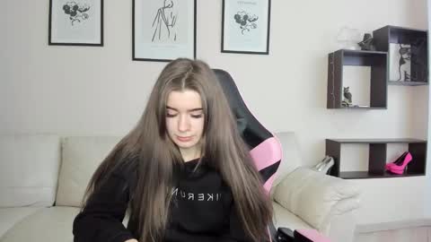 Snapshot of dazdrasmigdasue chatting on 03-03-25, 02:37 dazdrasmigdasue online show from 03-03-25, 02:37