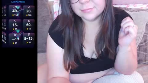 Snapshot of dazeddesty_ chatting on 03-09-26, 06:23 Dazeddesty online show from 03-09-26, 06:23