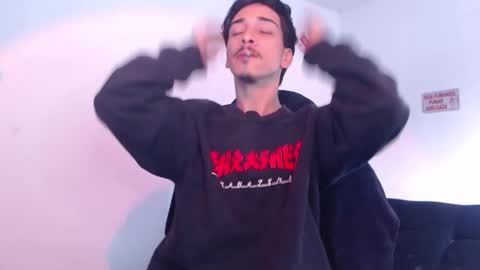 Snapshot of dazzayyy chatting on 11-23-25, 08:30 dazzayy online show from 11-23-25, 08:30