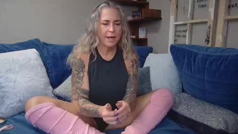 dd_delish online show from 01-13-26, 07:08