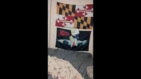 Dees online show from 04-22-26, 08:28