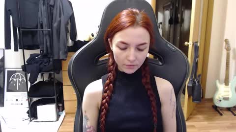 Snapshot of dead_girll chatting on 12-06-24, 09:57 freak online show from 12-06-24, 09:57
