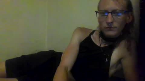 Snapshot of deadhoefreak chatting on 07-21-26, 08:16 DeadHoeFreak online show from 07-21-26, 08:16