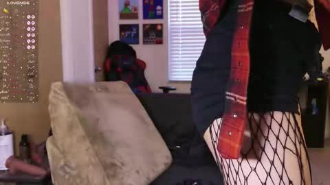 Snapshot of deadratsoup chatting on 12-17-25, 05:41 Rat online show from 12-17-25, 05:41