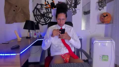 Snapshot of deamon_devil chatting on 10-27-25, 06:56 deamon_devil online show from 10-27-25, 06:56